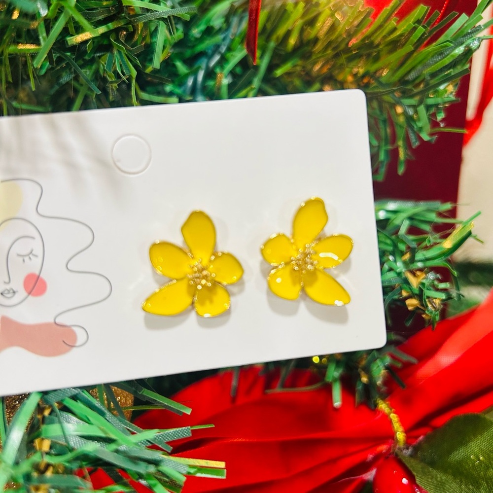 Flower Vintage Earring